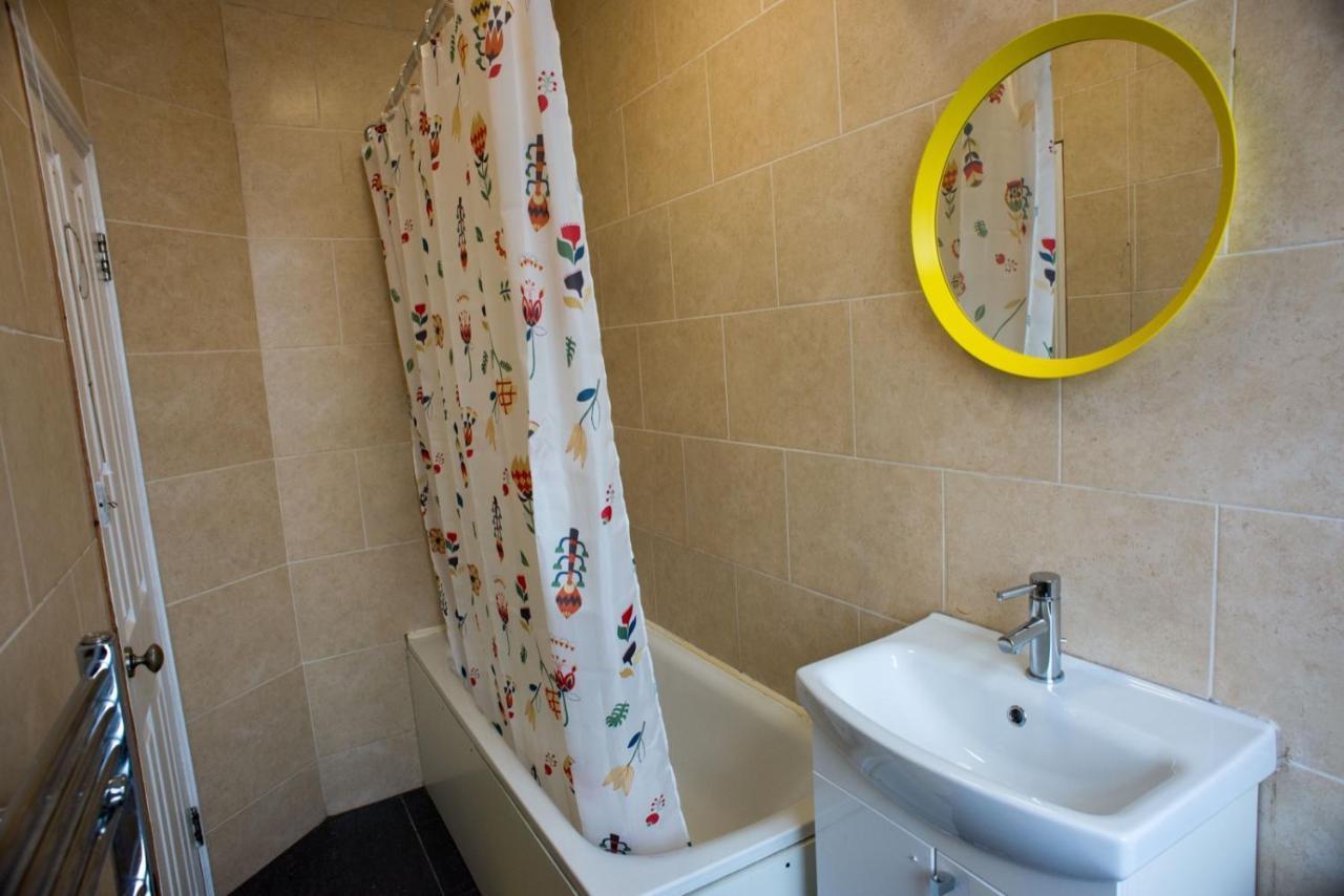 Tooting Bec Rooms By Dc London Rooms Exterior photo